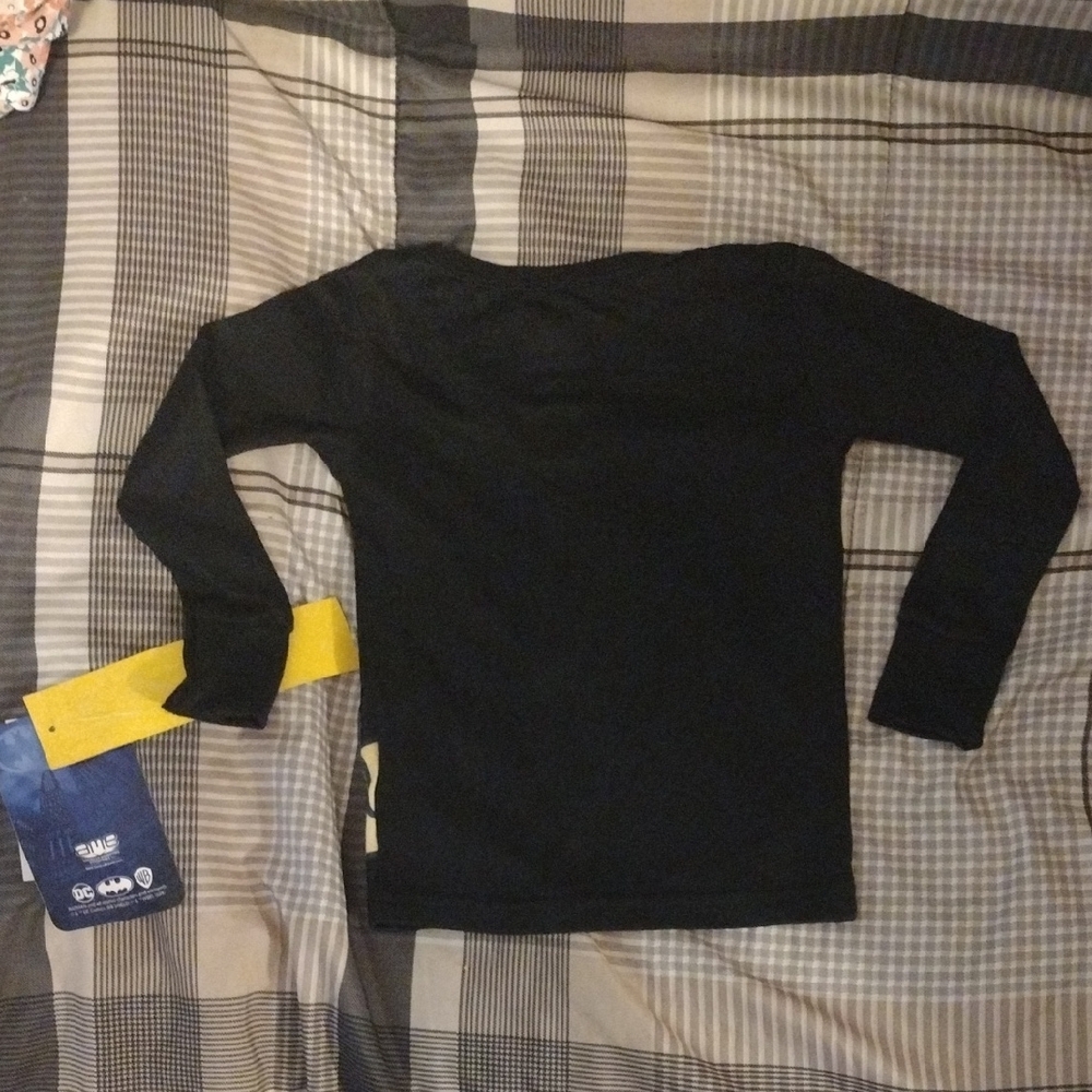 DC Comics Black and Yellow Batman Kids Costume Top - Picture 7 of 7